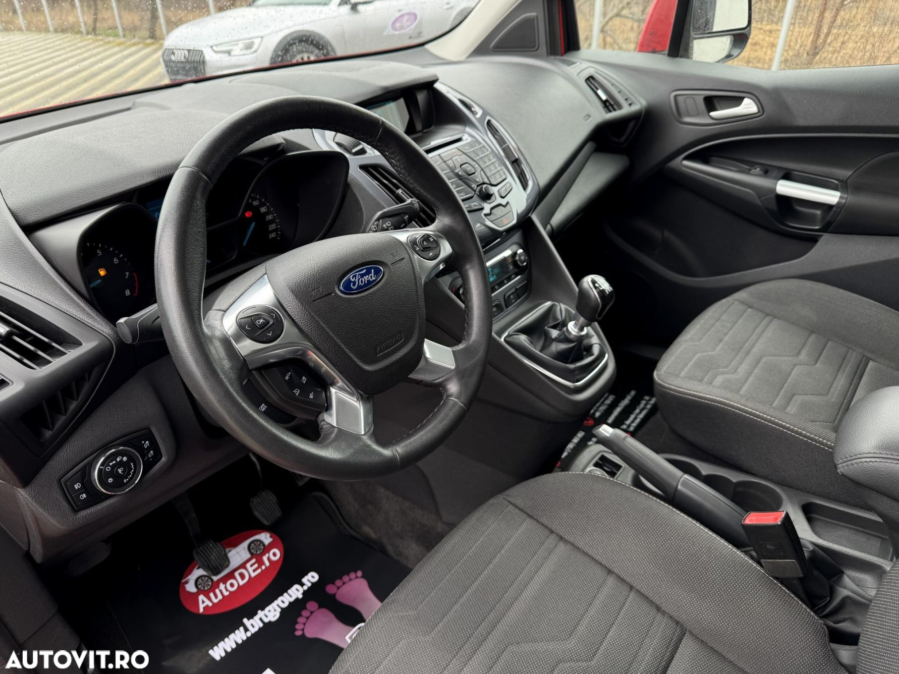 Ford Tourneo Connect 1.0 EcoBoost Start-Stop Titanium - 6