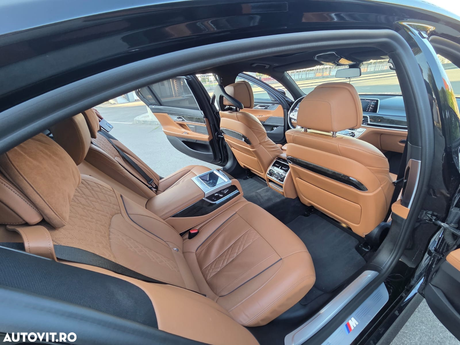BMW Seria 7 745Le AT PHEV - 24