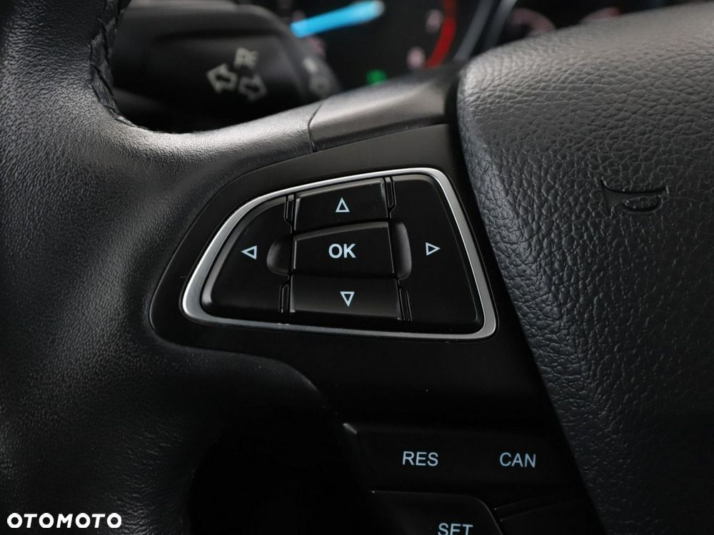 Ford Kuga 1.5 EcoBoost 2x4 Trend - 30