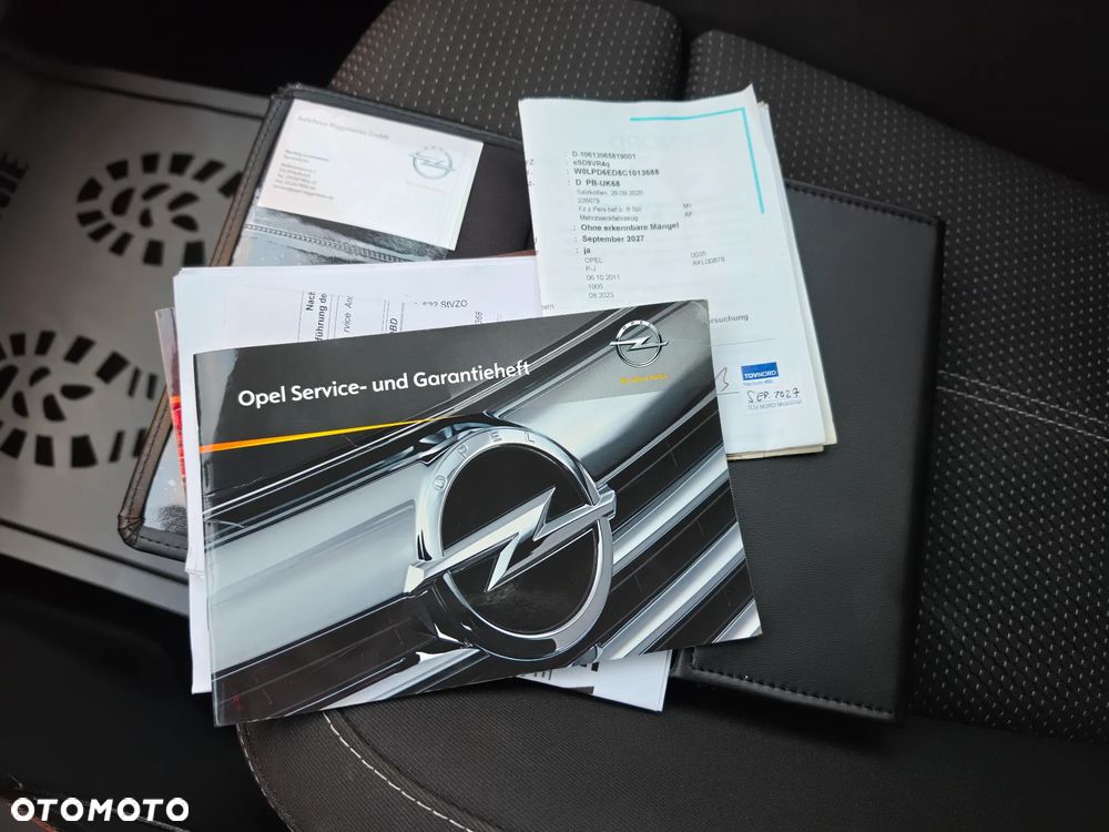 Opel Astra 1.6 Design Edition - 26