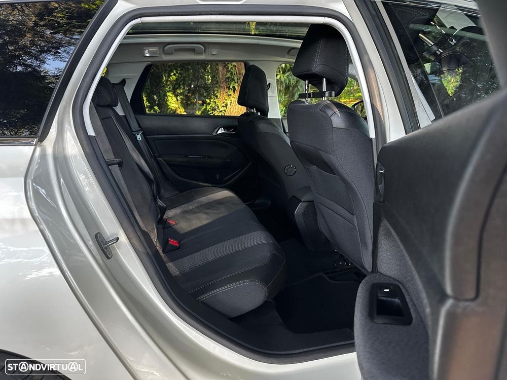 Peugeot 308 1.5 BlueHDi Allure - 29