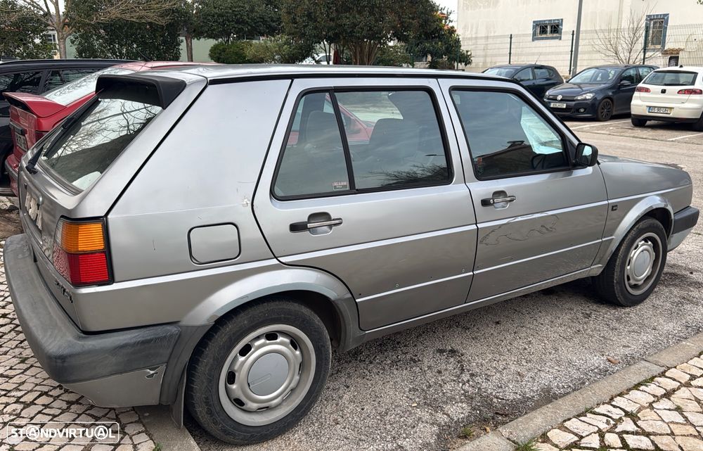 VW Golf 1.6 Special - 4