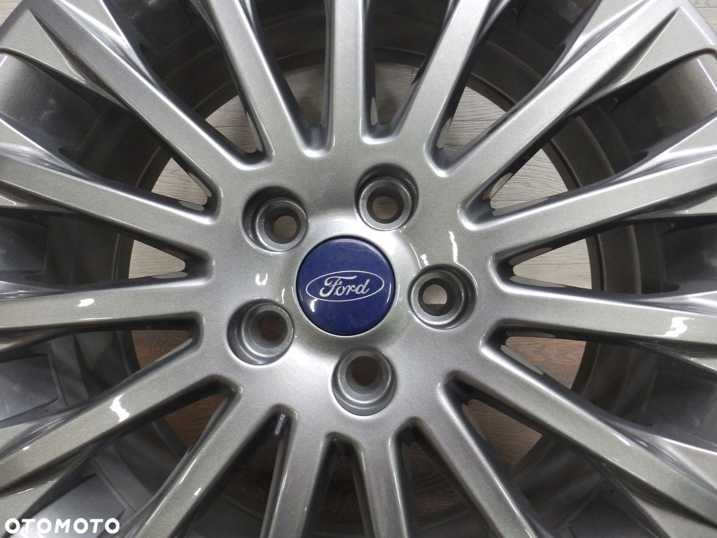 Felgi Ford Focus C-Max 7.0x17H2 Et50 5x108 Grafit - 4