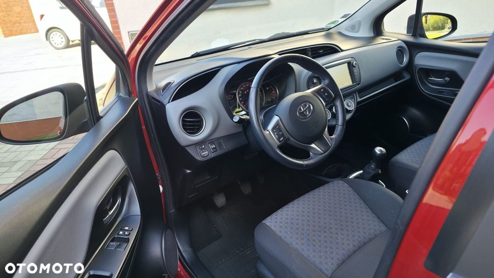 Toyota Yaris 1.0 VVT-i Y20 Club - 14