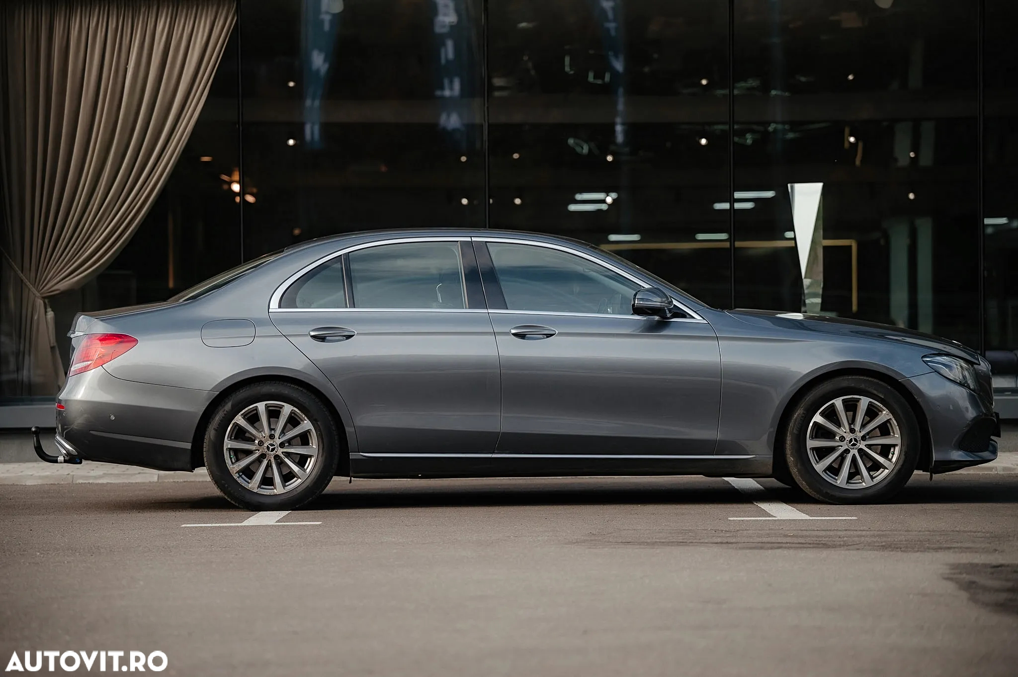 Mercedes-Benz E - 5