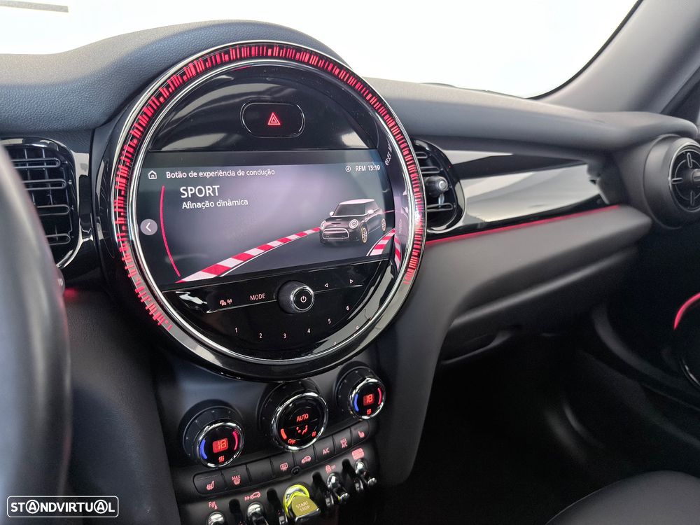 MINI 3 Portas Cooper SE Premium Classic - 18