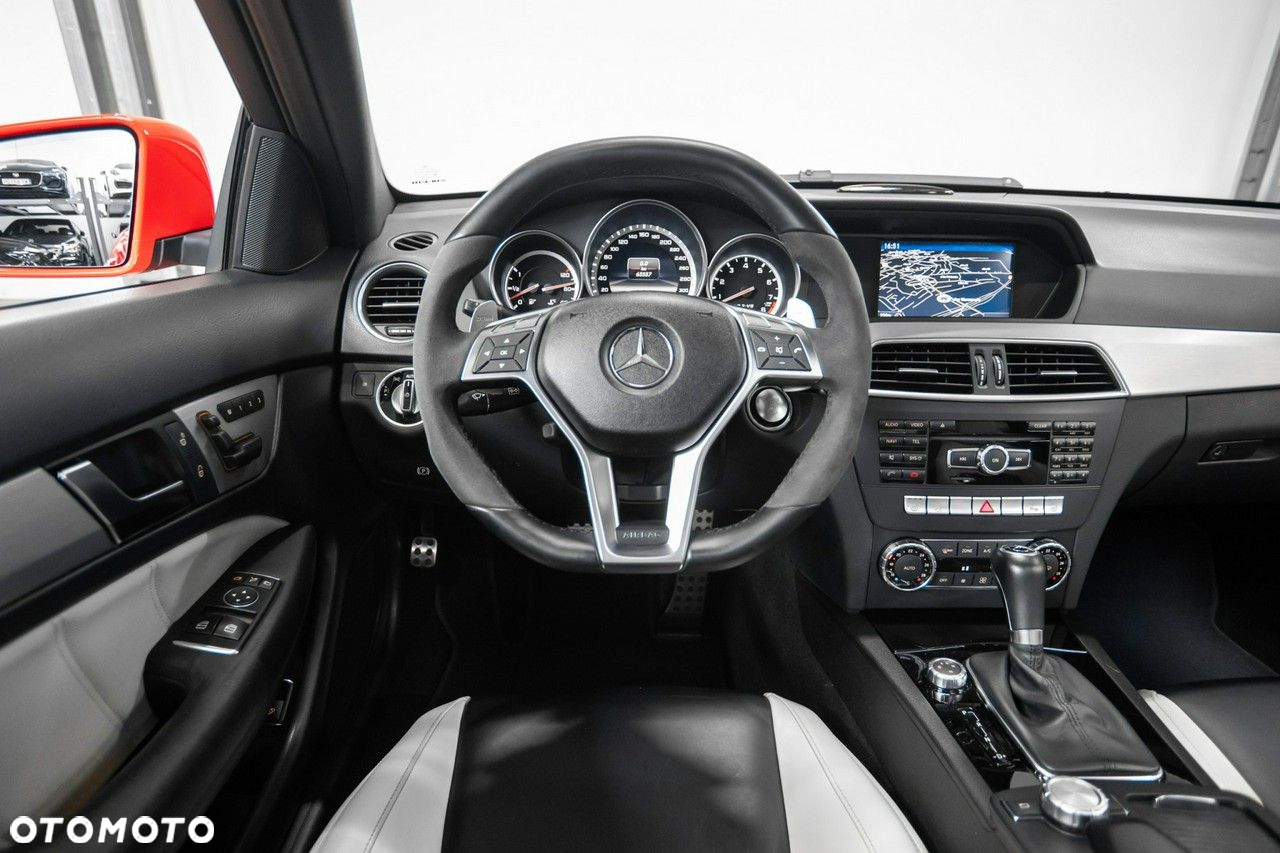 Mercedes-Benz Klasa C 63 AMG Coupe AMG SPEEDSHIFT MCT AMG Performance Package - 28