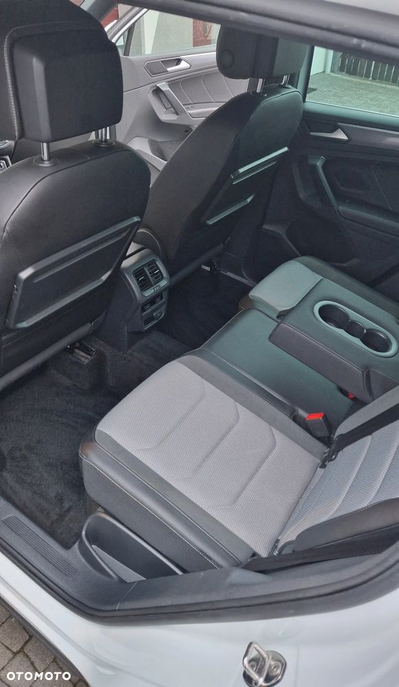 Volkswagen Tiguan 2.0 TDI SCR R-Line - 16