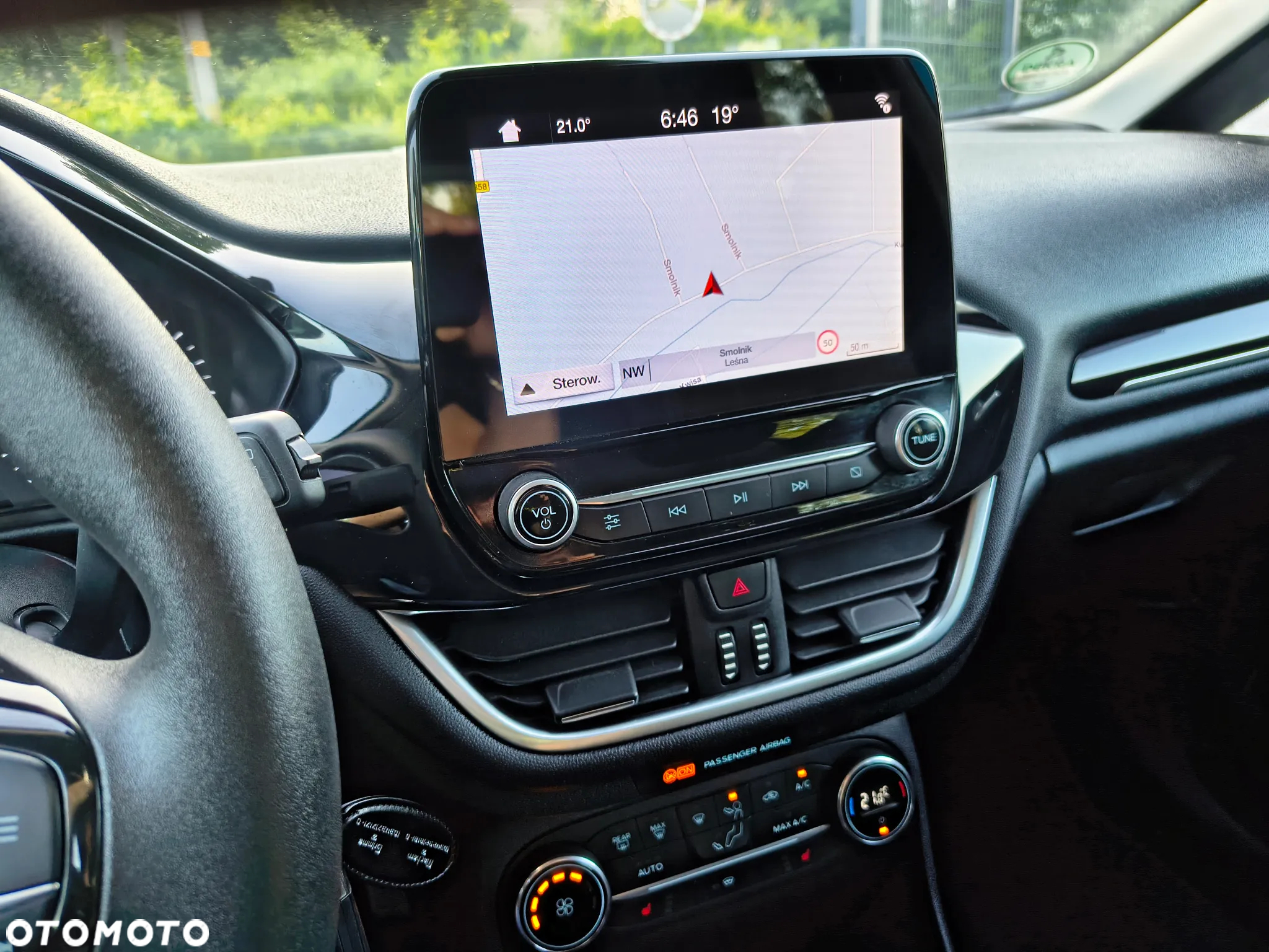 Ford Fiesta 1.0 EcoBoost S&S TITANIUM - 28