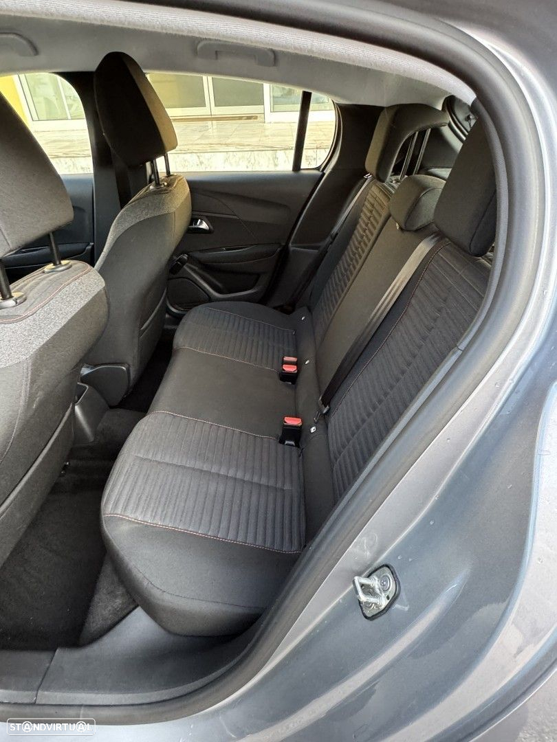 Peugeot 208 1.2 PureTech Allure - 13