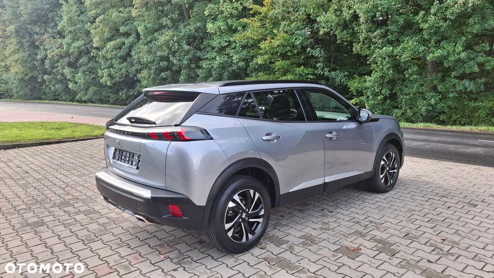 Peugeot 2008 PureTech 130 EAT8 Allure - 14