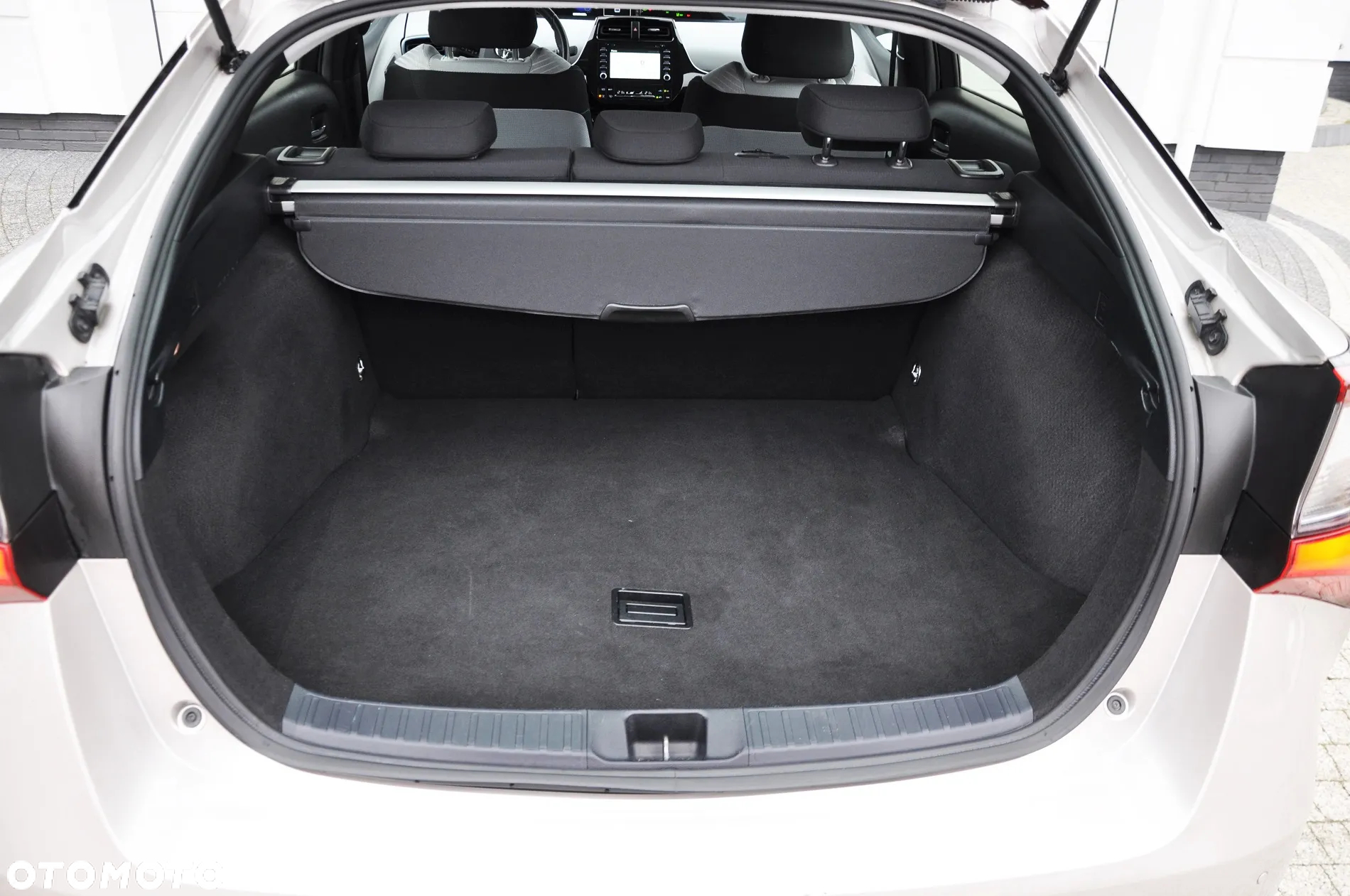 Toyota Prius 1.8 Hybrid Comfort - 36