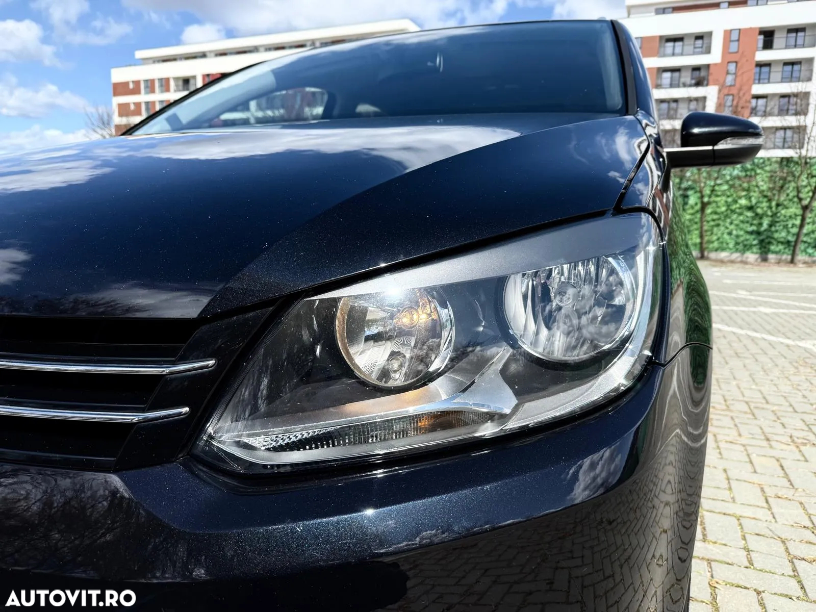 Volkswagen Touran 1.6 TDI BlueMotion Technology Comfortline - 12