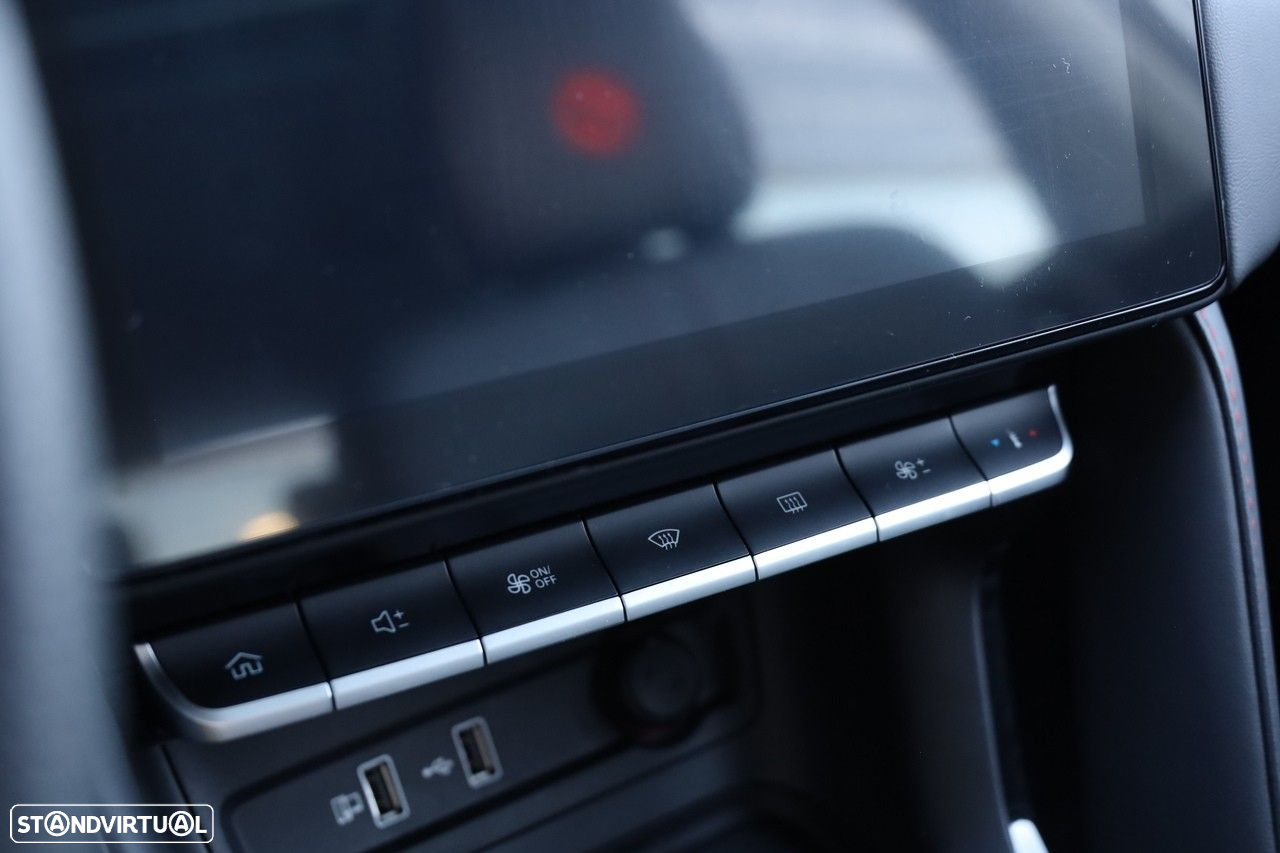 MG ZS 1.0 T-GDI Luxury - 14