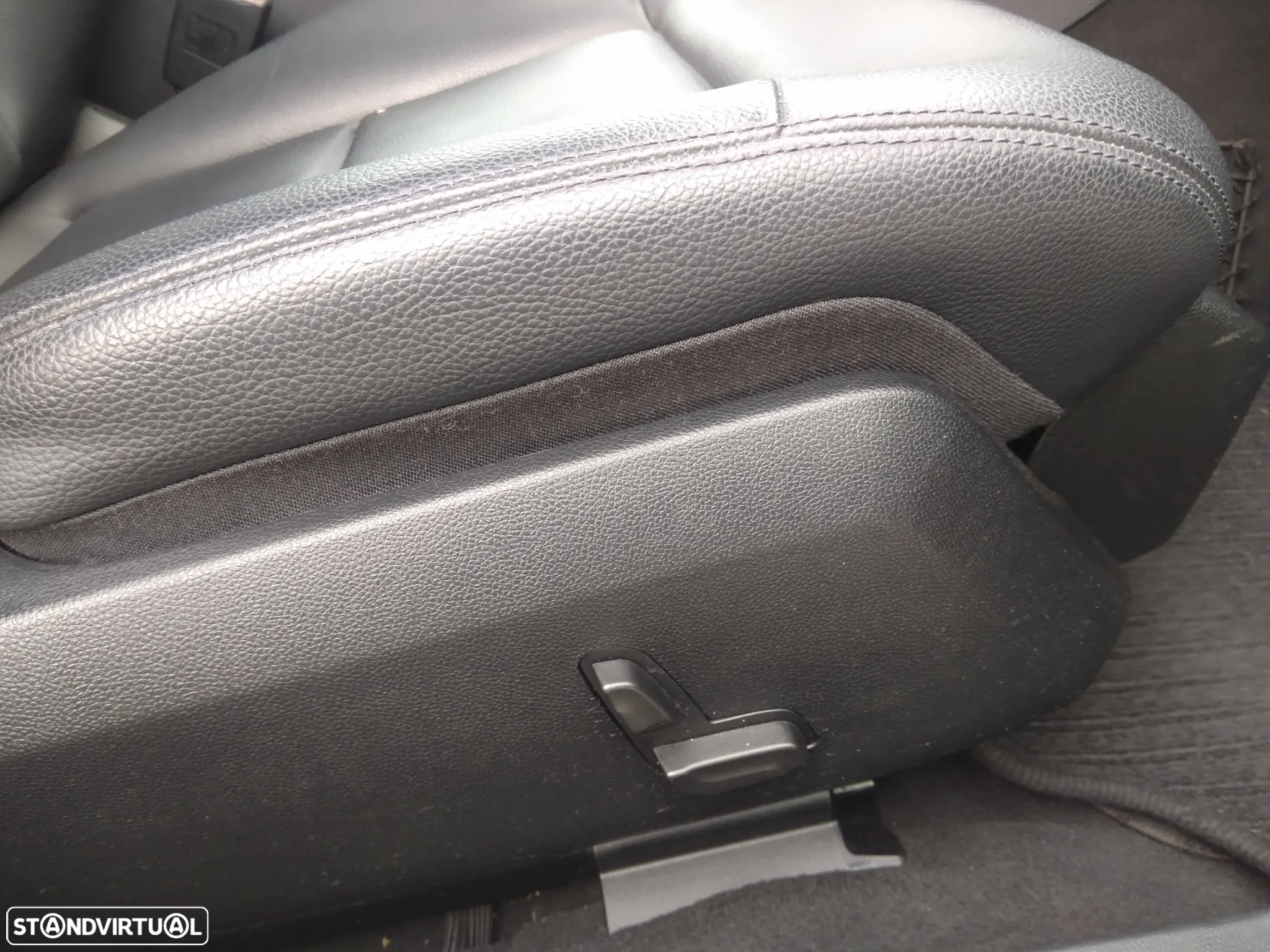 Mercedes-Benz E 250 CDi Avantgarde BlueEfficiency Auto. - 37