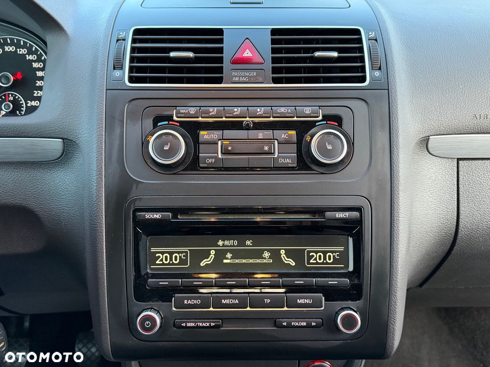 Volkswagen Touran - 30