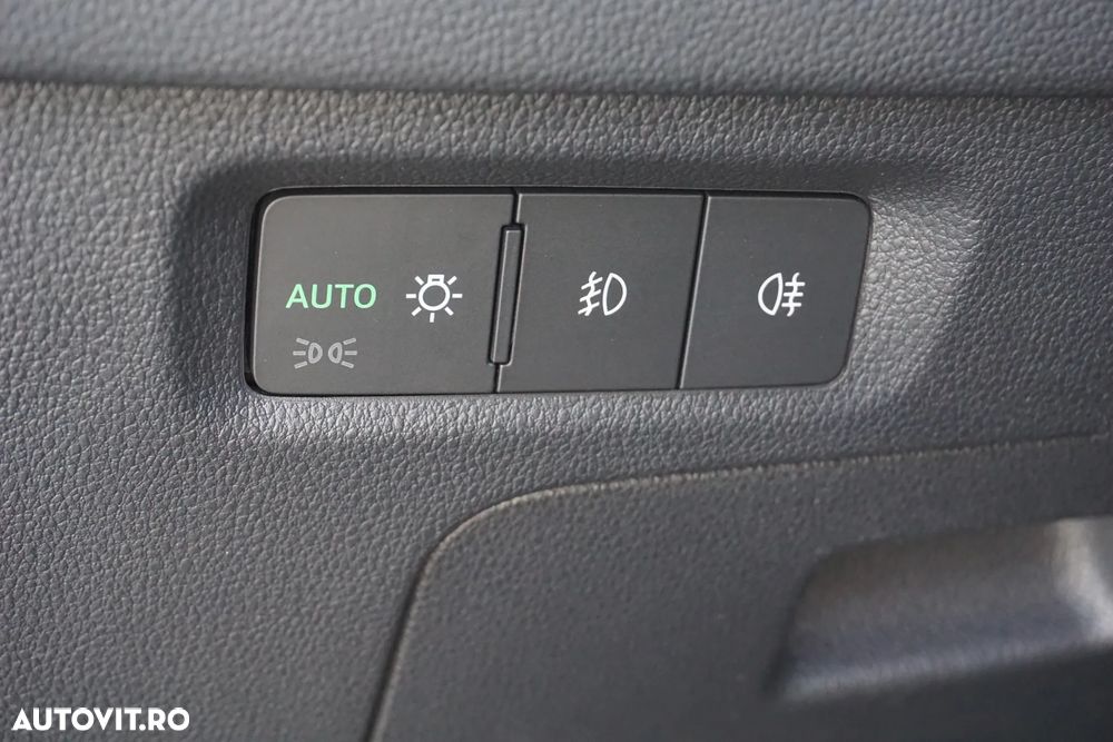 Skoda Octavia 2.0 TDI DSG Style - 25