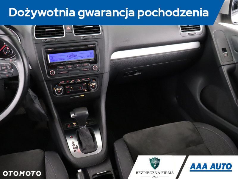 Volkswagen Golf - 10