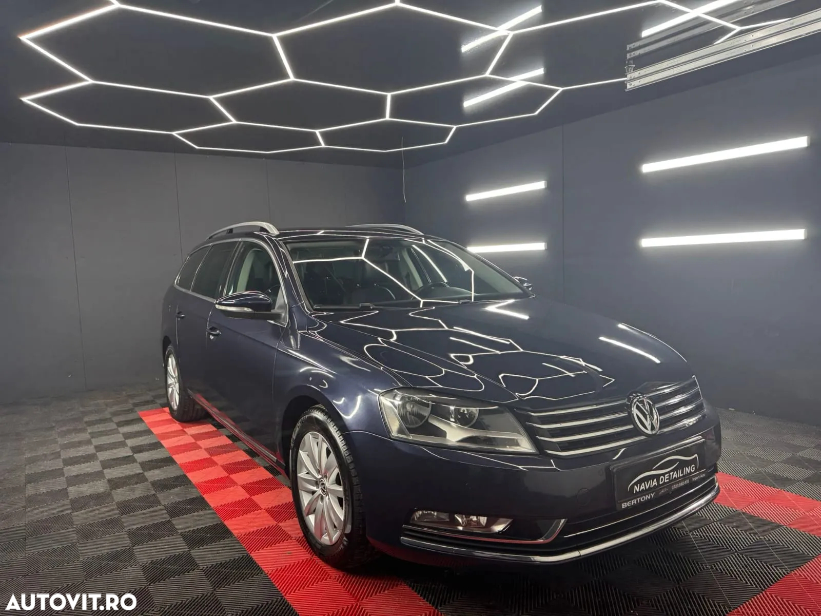Volkswagen Passat 2.0 TDI 4Motion BlueMotion Technol. Highline - 11