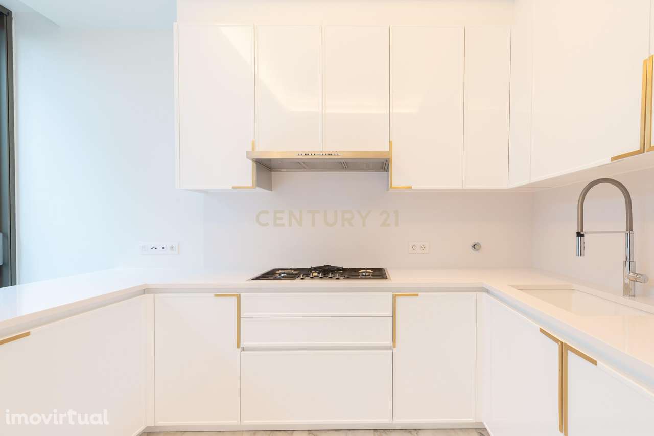 Moradia T3+1 em Cascais | Design Contemporâneo e Piscina - Grande imagem: 2/30