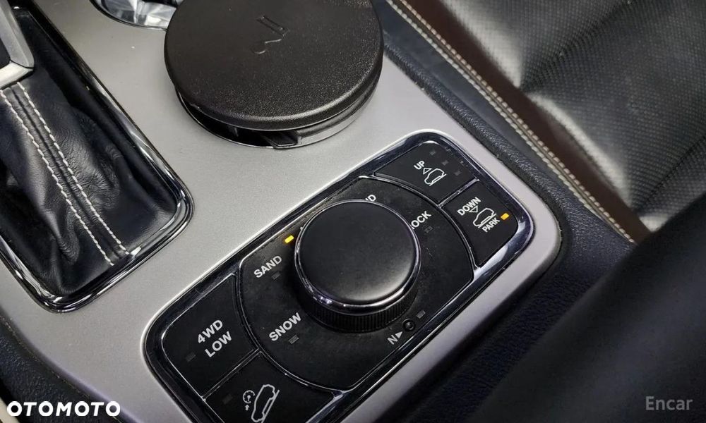 Jeep Grand Cherokee - 9