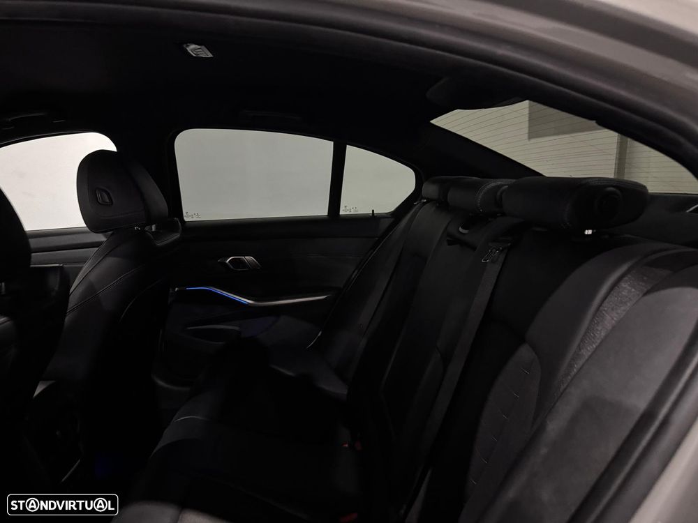 BMW 320 d Pack M Auto - 14