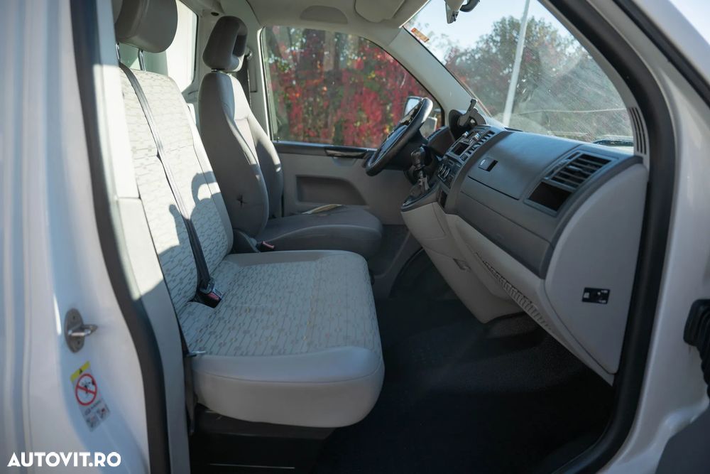 Volkswagen Transporter - 12