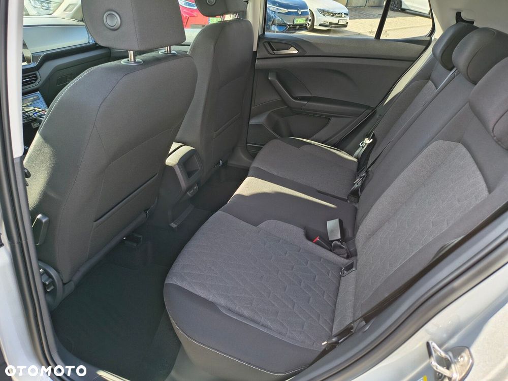 Volkswagen T-Cross - 10