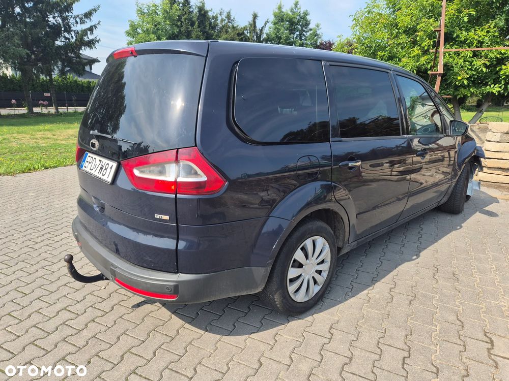 Ford Galaxy - 2