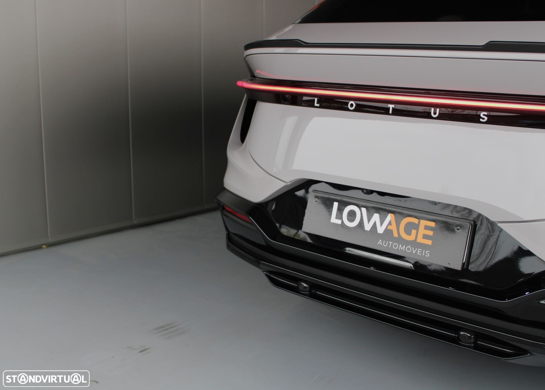 Lotus Eletre - 51