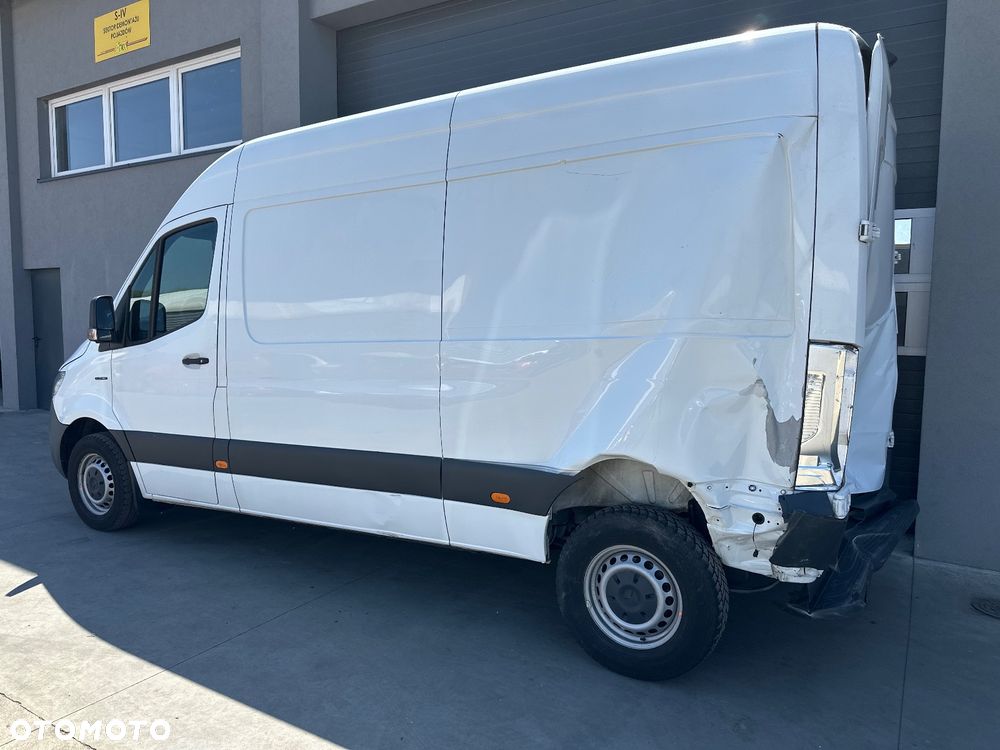 Mercedes-Benz ESPRINTER - 5