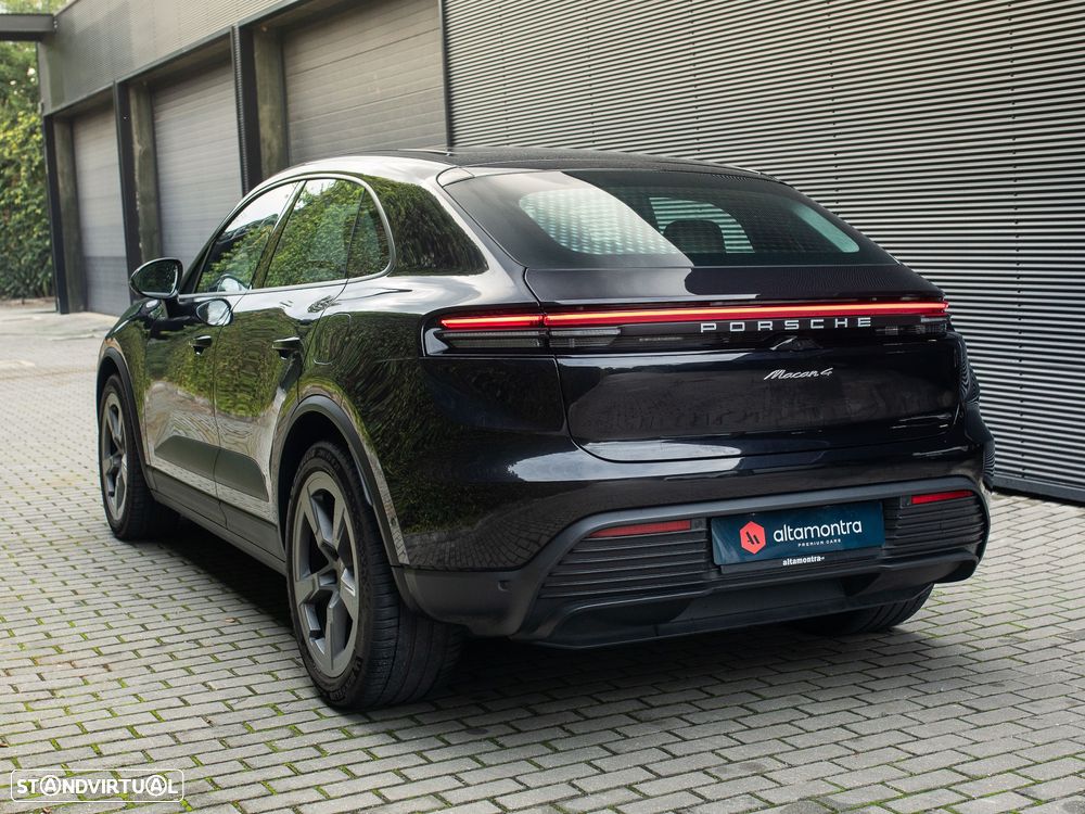 Porsche Macan Electric 4 - 8