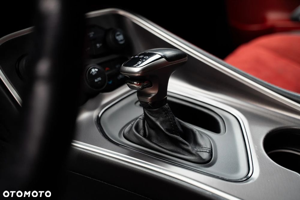 Dodge Challenger Automatik SRT 392 - 19