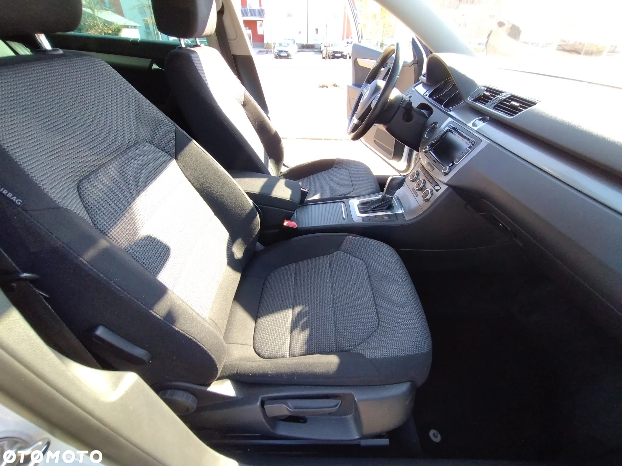 Volkswagen Passat 2.0 TDI Comfortline DSG - 36