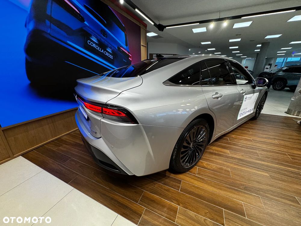 Toyota Mirai Executive - 8