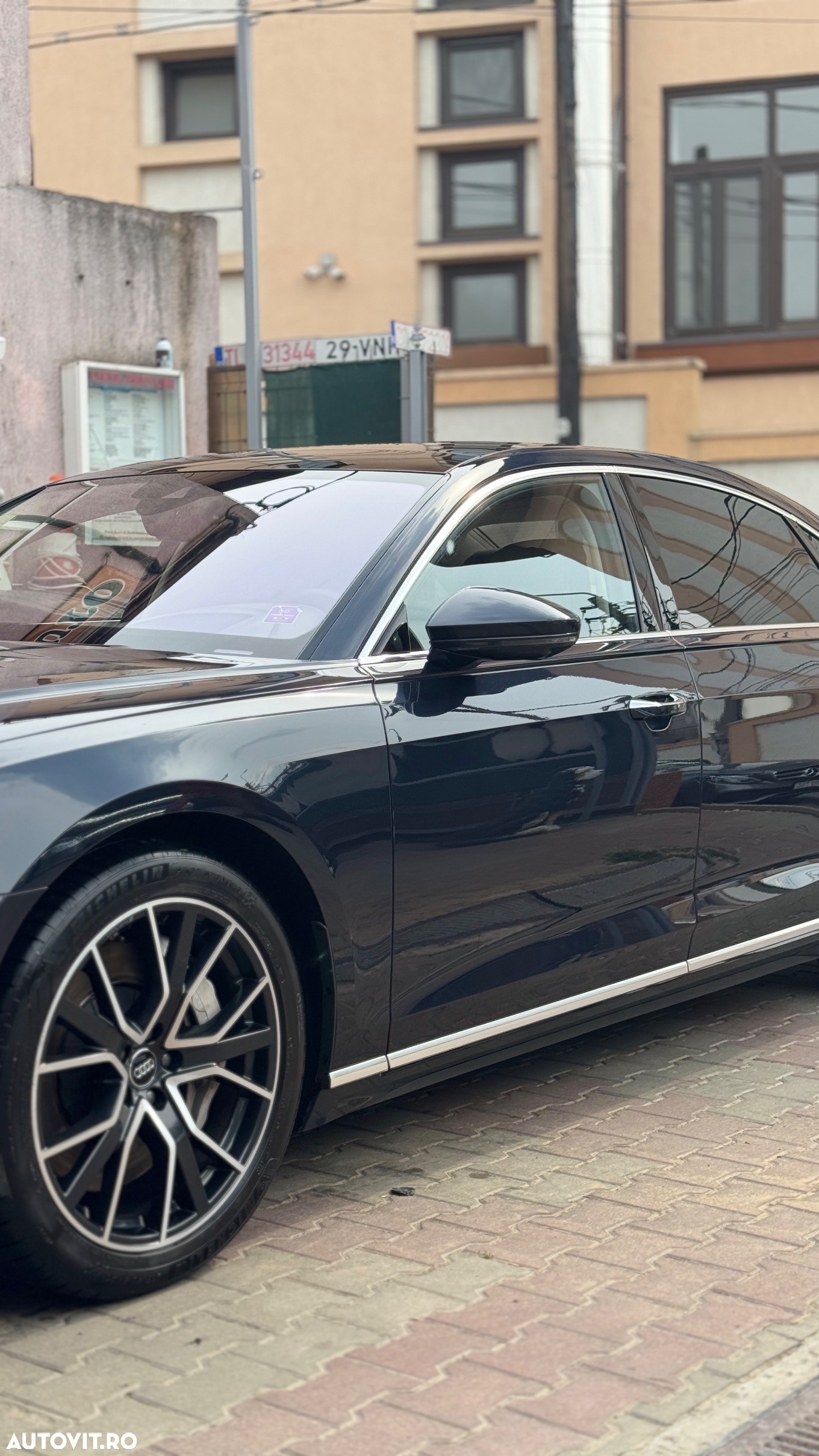 Audi A8 A8L 60 TFSI e quattro Tiptronic PHEV - 6