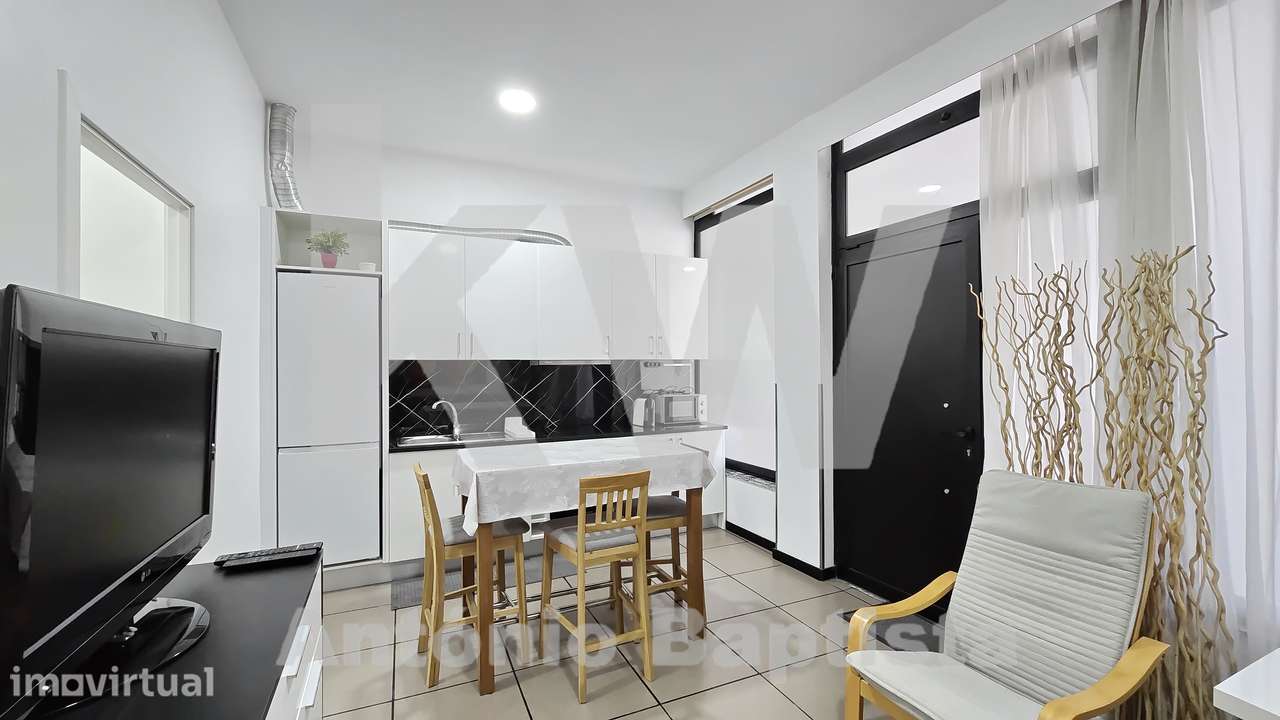 Oportunidade de Investimento: Apartamento com 3 quartos na Vila Jovem - Grande imagem: 4/34