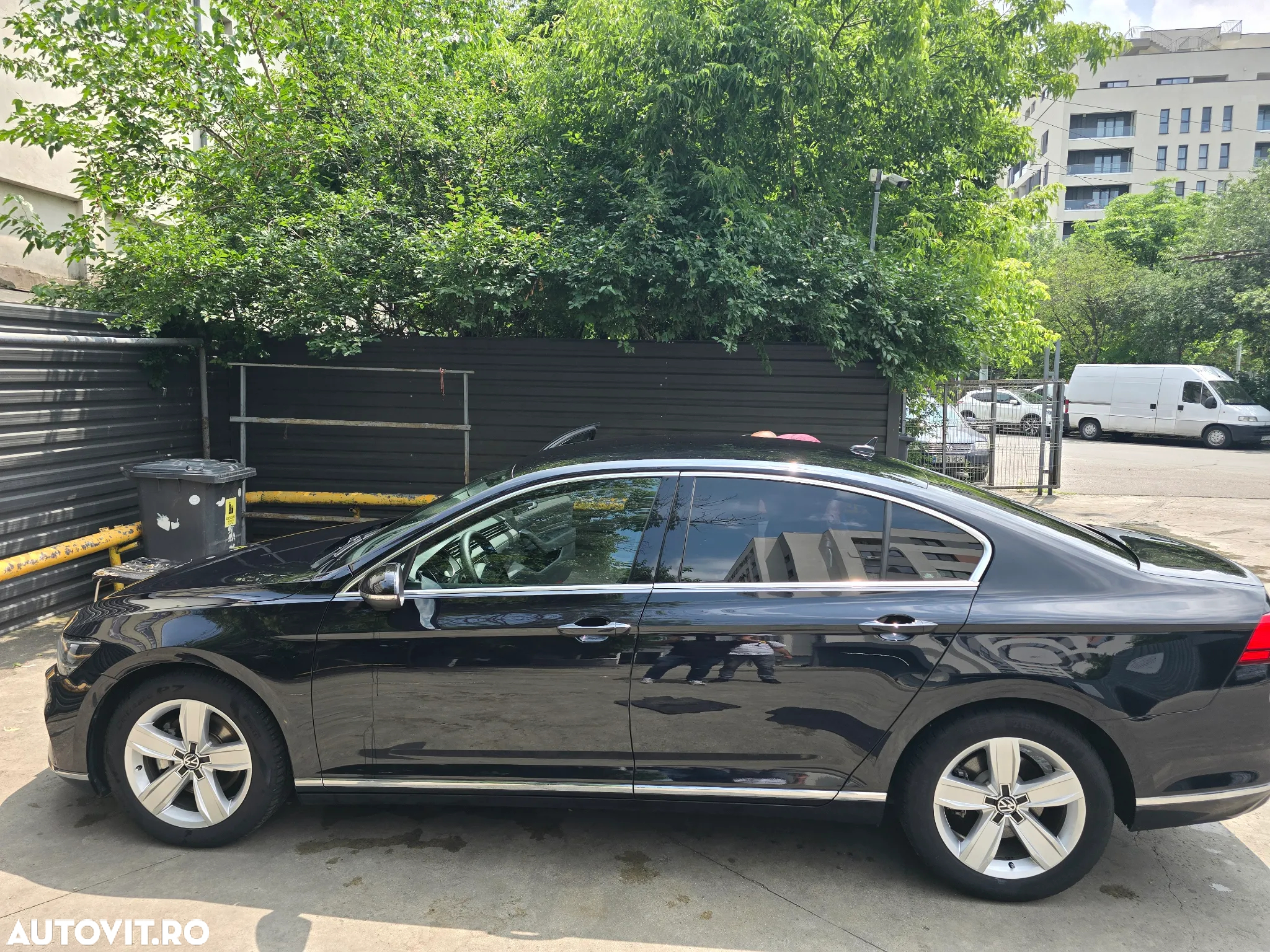 Volkswagen Passat Variant 2.0 TDI DSG Highline - 3