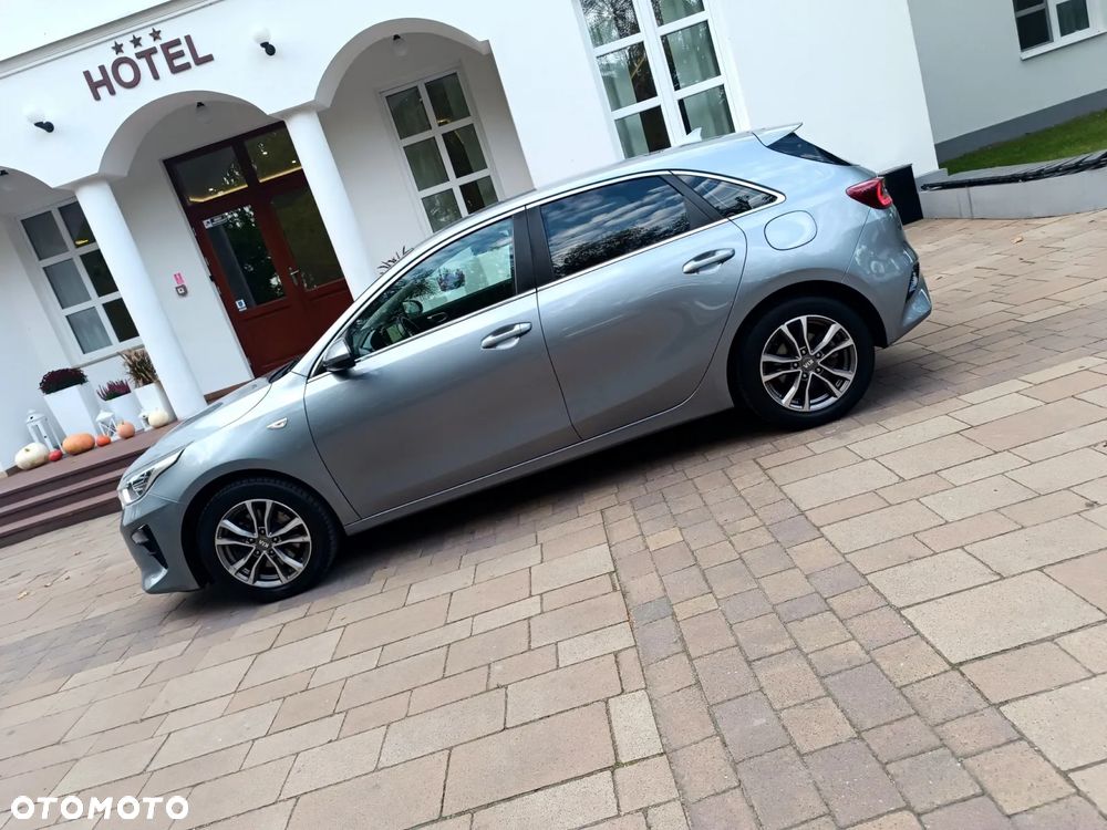 Kia Ceed 1.6 CRDi 136 ISG Spirit - 20