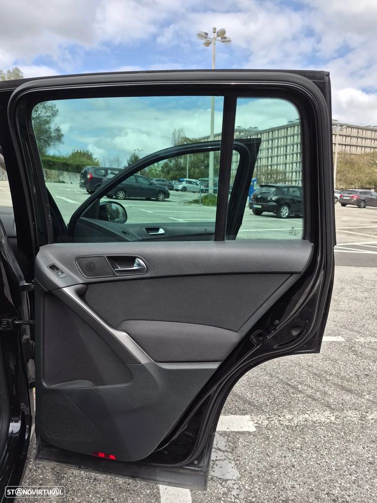 VW Tiguan 1.4 TSI Sport BlueMotion - 9