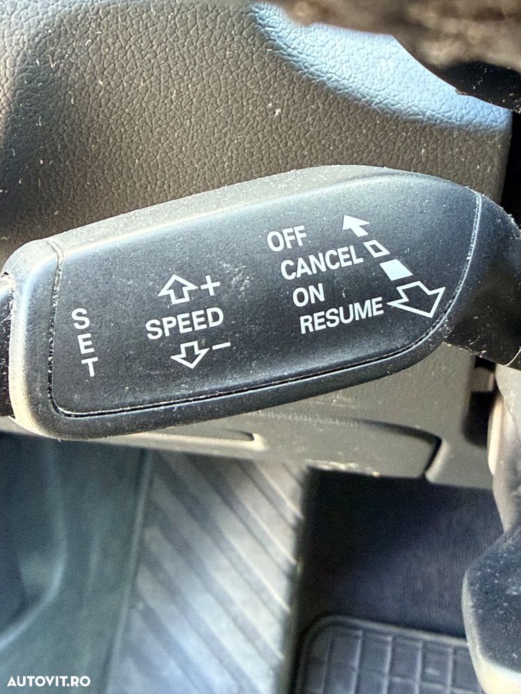 Audi Q3 2.0 TDI Quattro Stronic Design - 11