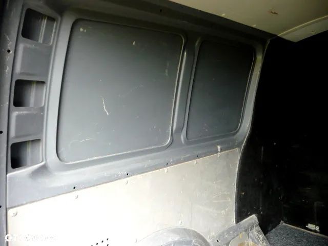 Volkswagen Transporter - 23