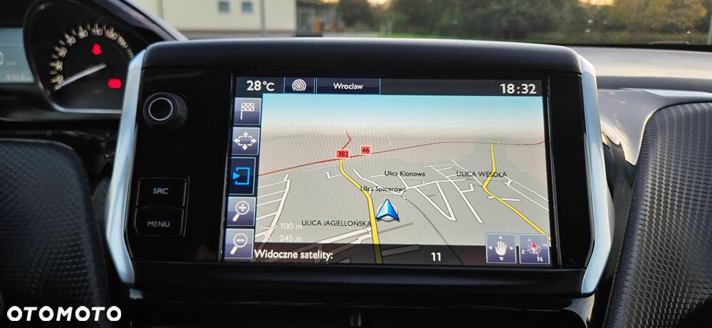 Peugeot 2008 1.6 BlueHDi Allure - 12