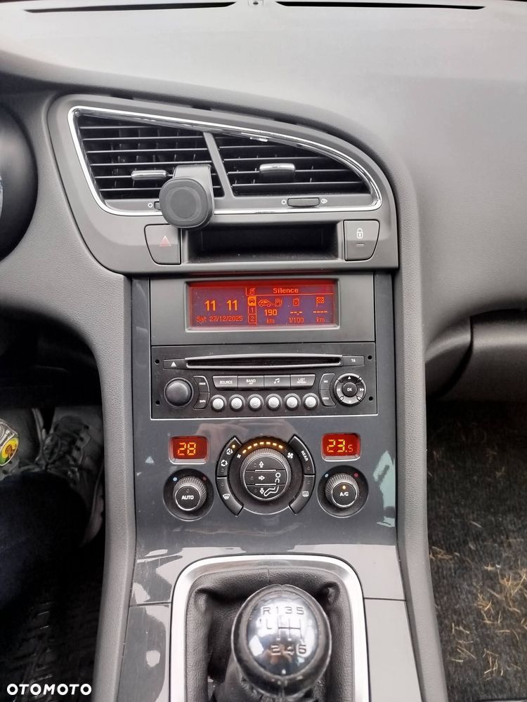Peugeot 5008 1.6 HDi Premium - 8