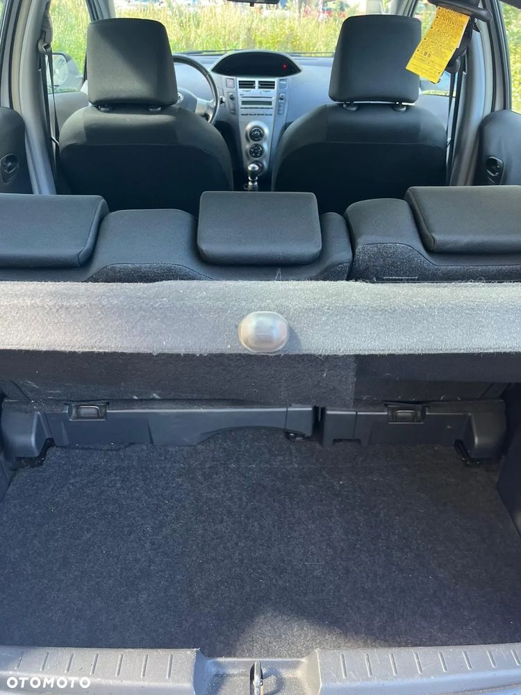 Toyota Yaris - 2