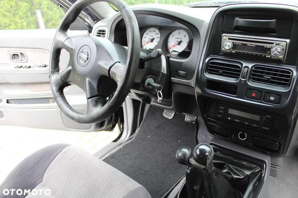 Nissan Pickup Navara - 15