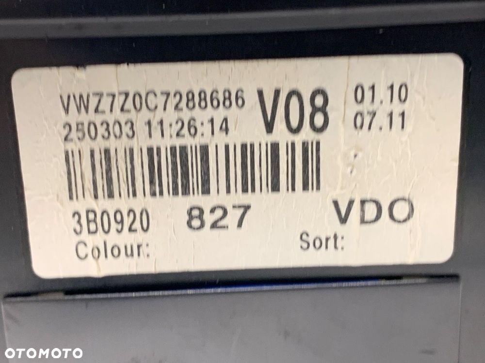 LICZNIK  VW PASSAT B5.5 (3B3) 2000 - 2005 1.8 T 20V 110 kW [150 KM] benzyna 2000 - 2005 3B0920827 - 5