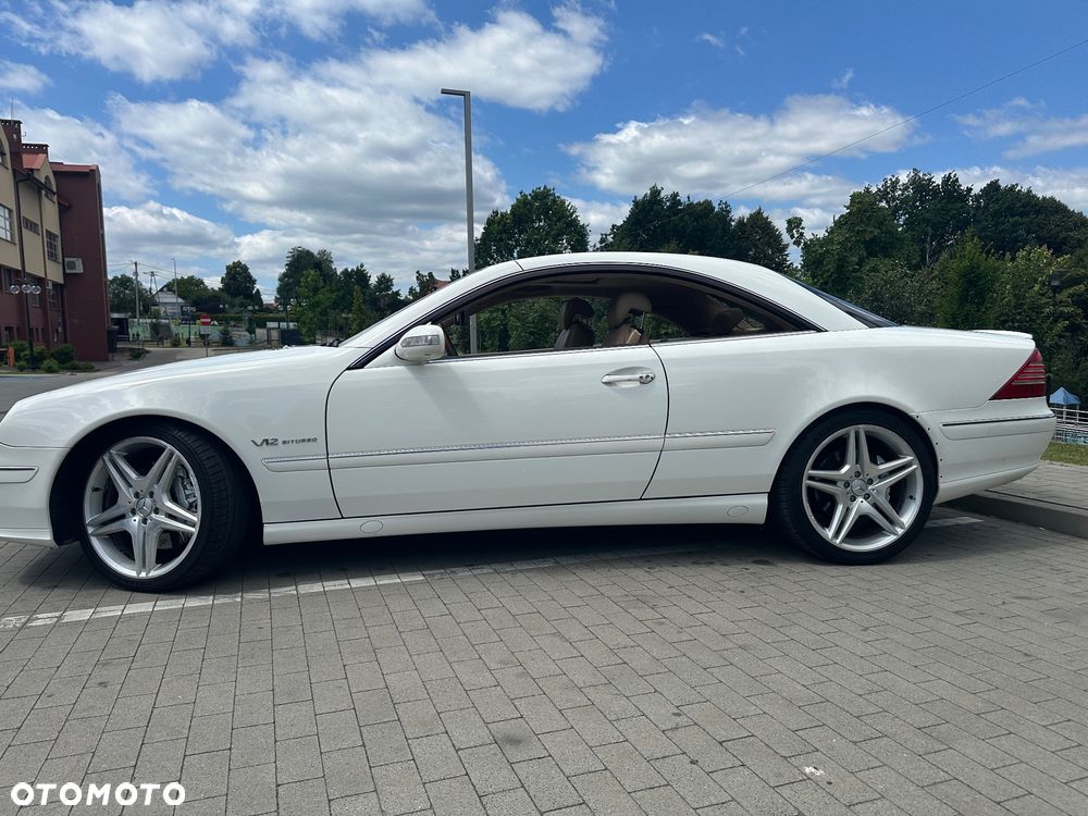 Mercedes-Benz CL 600 - 24