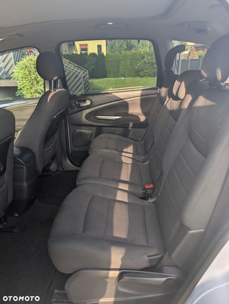 Ford S-Max - 7