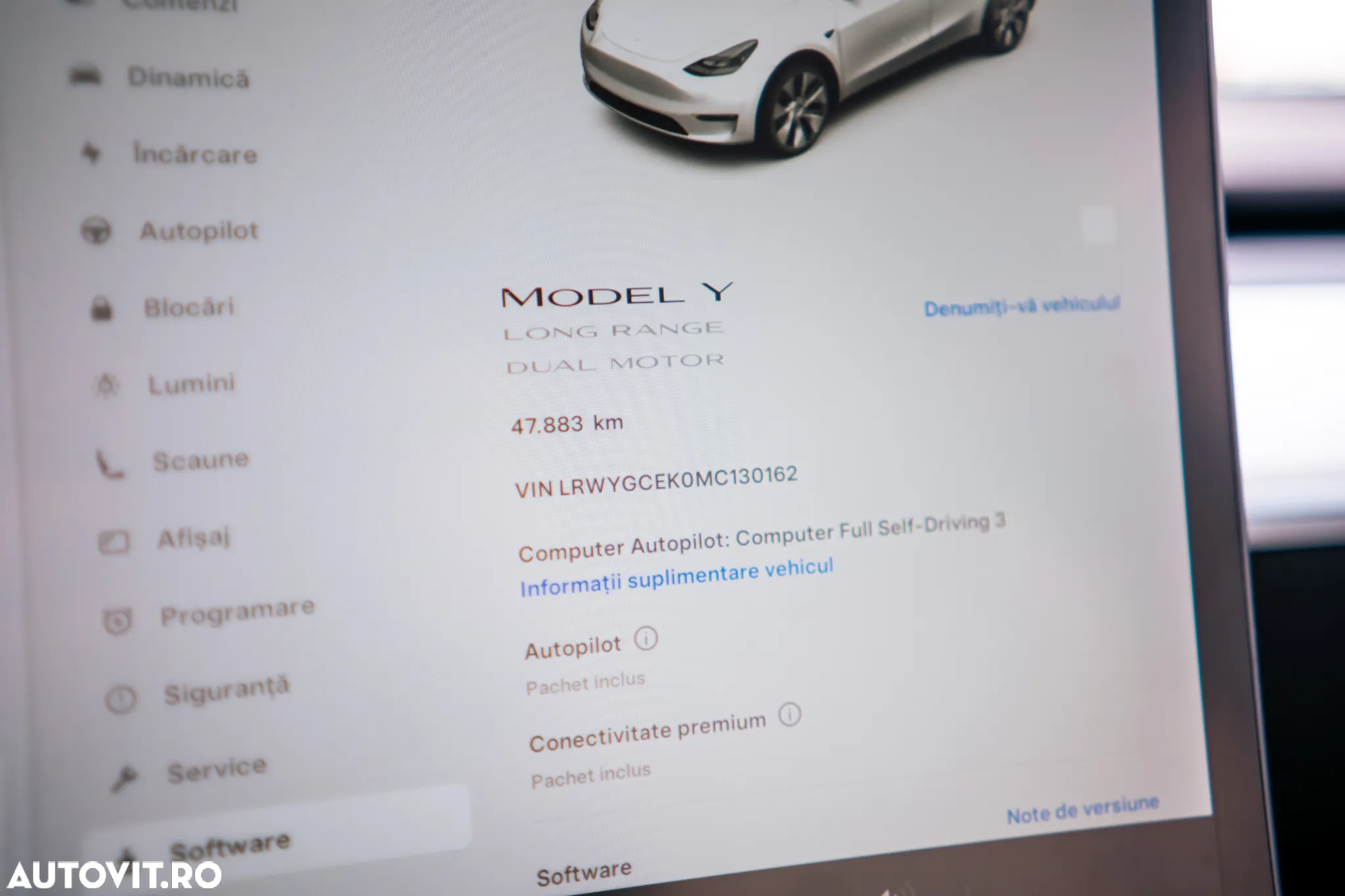Tesla Model Y Long Range Dual Motor AWD - 14
